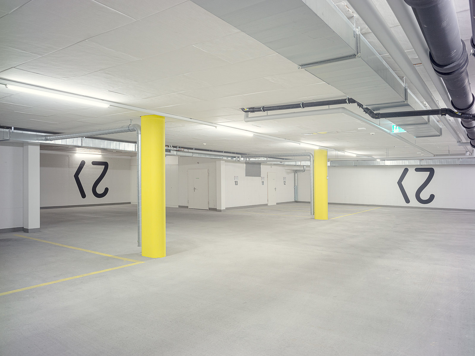 Signaletik Kurt Geschäftshaus