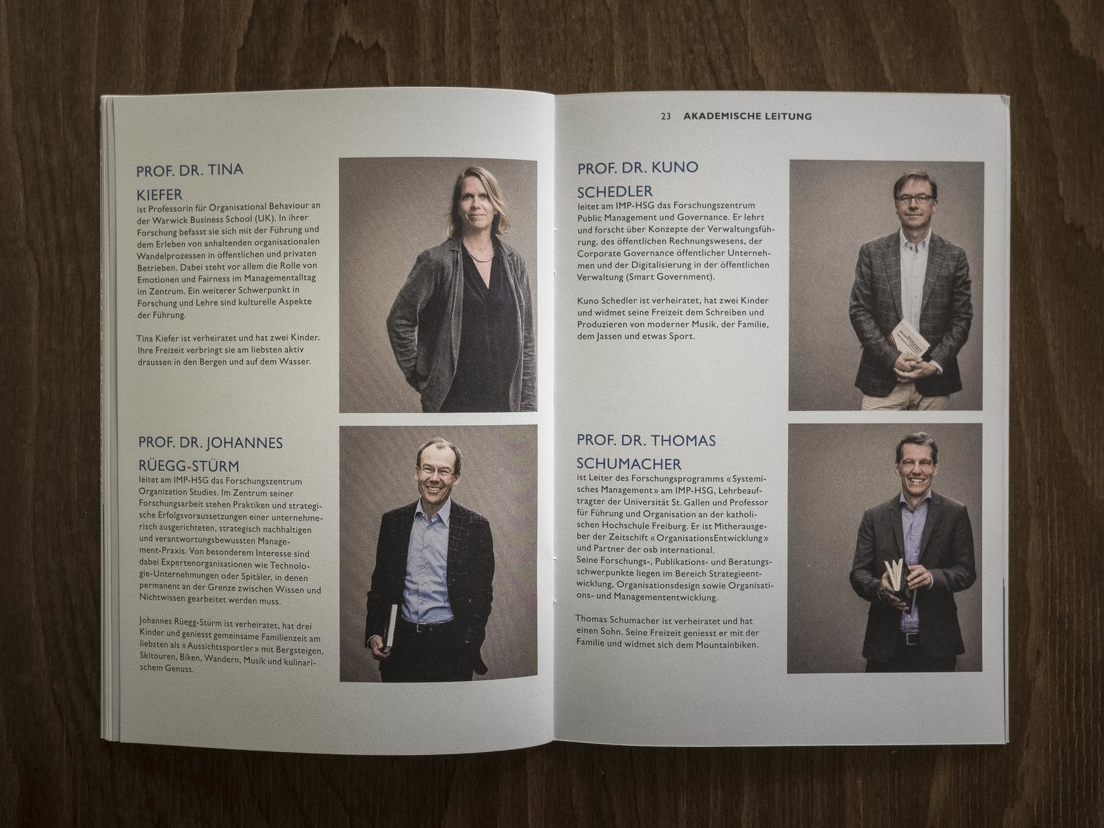 Broschüre IMP für den Kurs SKU der Universität St.Gallen