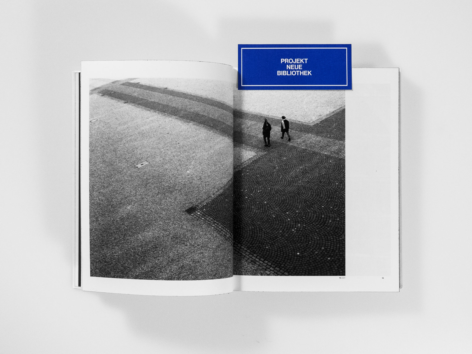 Buchzeichen Neue Bibliothek