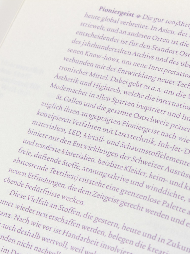 Buch StGall im Textilmuseum